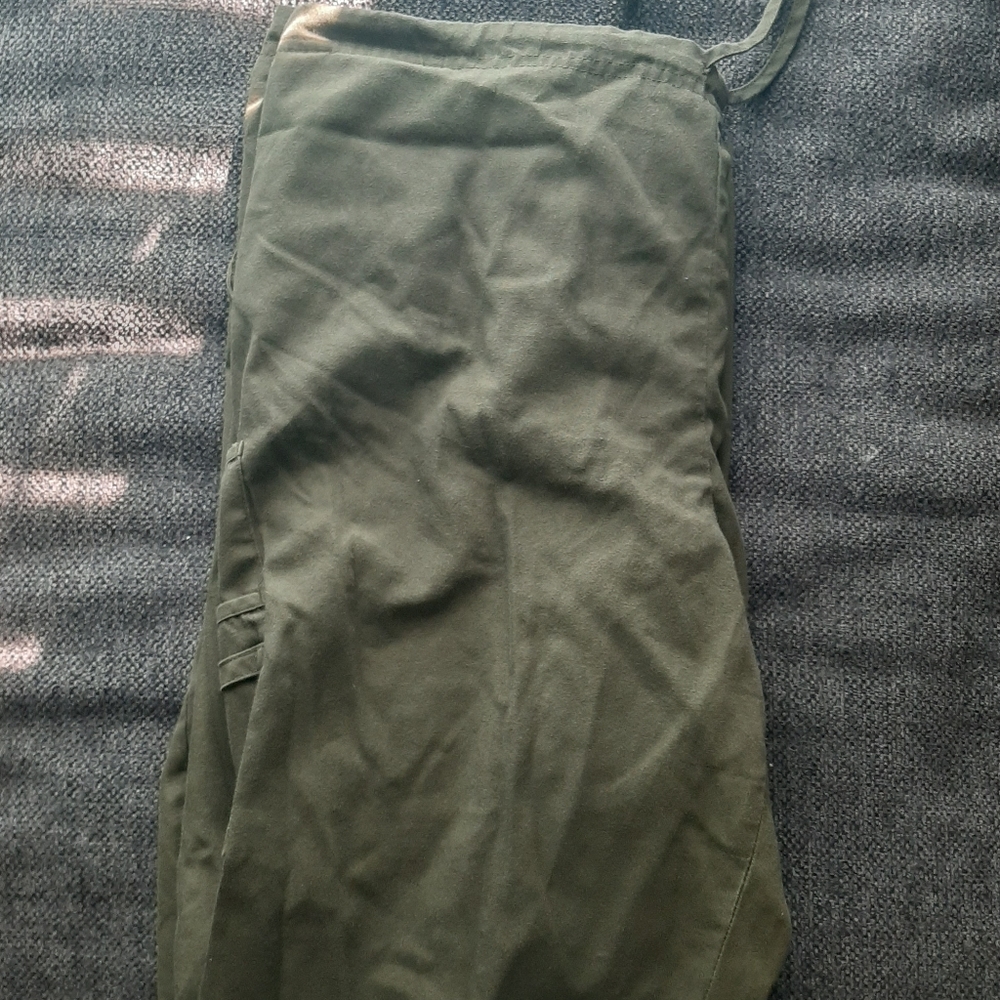 Scrub pants